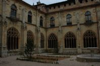 Claustro Monasterio de San Salvador en Oa (Burgos)